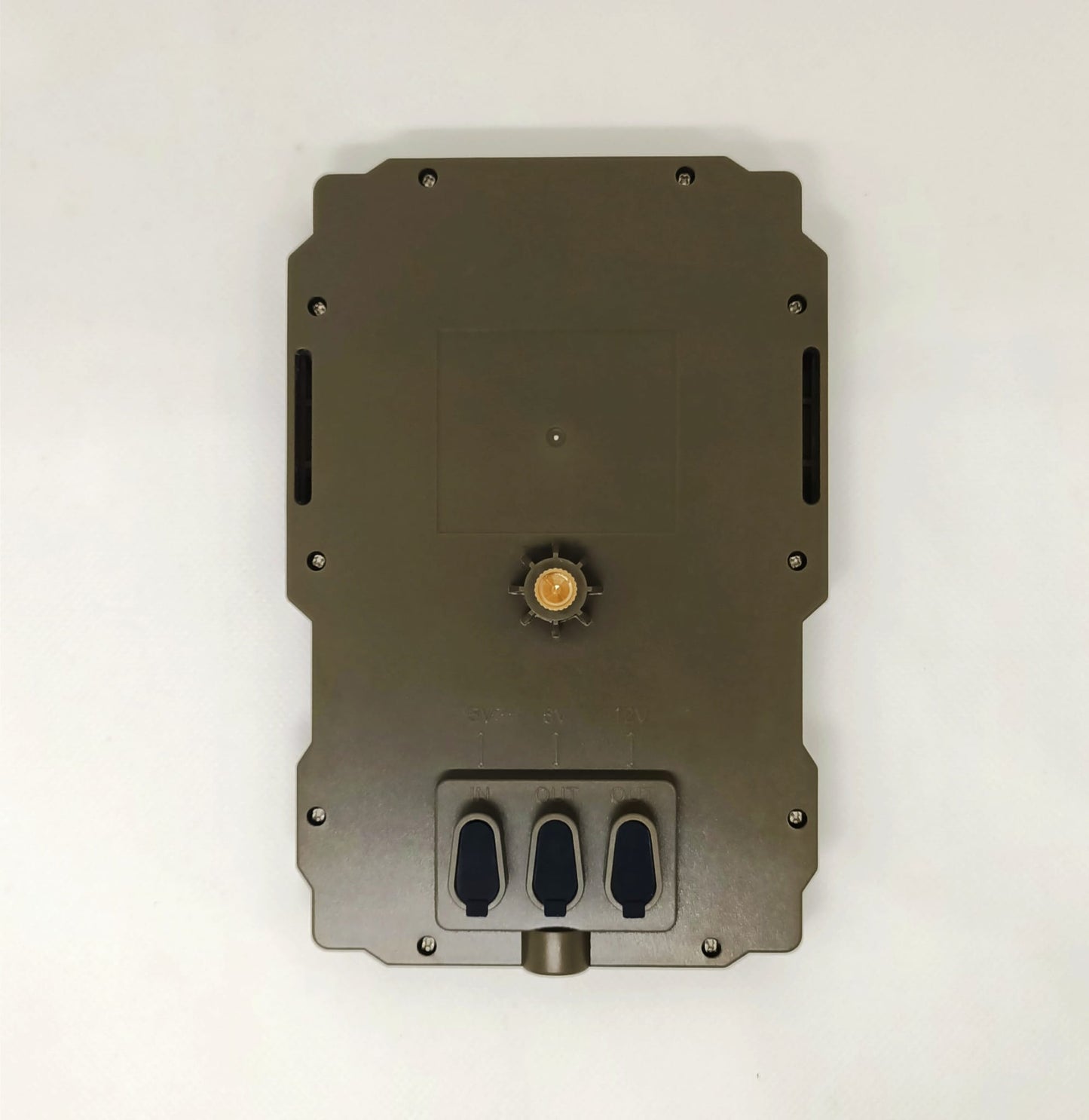GekoSolar: Pannello per poter alimentare la fotocamera da caccia GekoWild in natura per evitare che la fototrappola smetta di funzionare con il solo utilizzo delle batterie